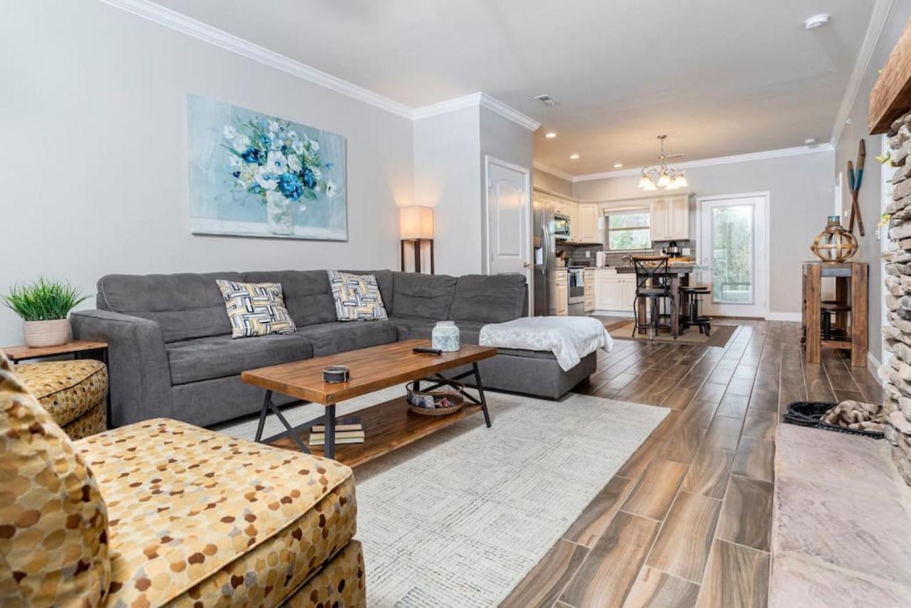 Gorgeous Cades Cove Condo With Community Pool 汤森德 外观 照片