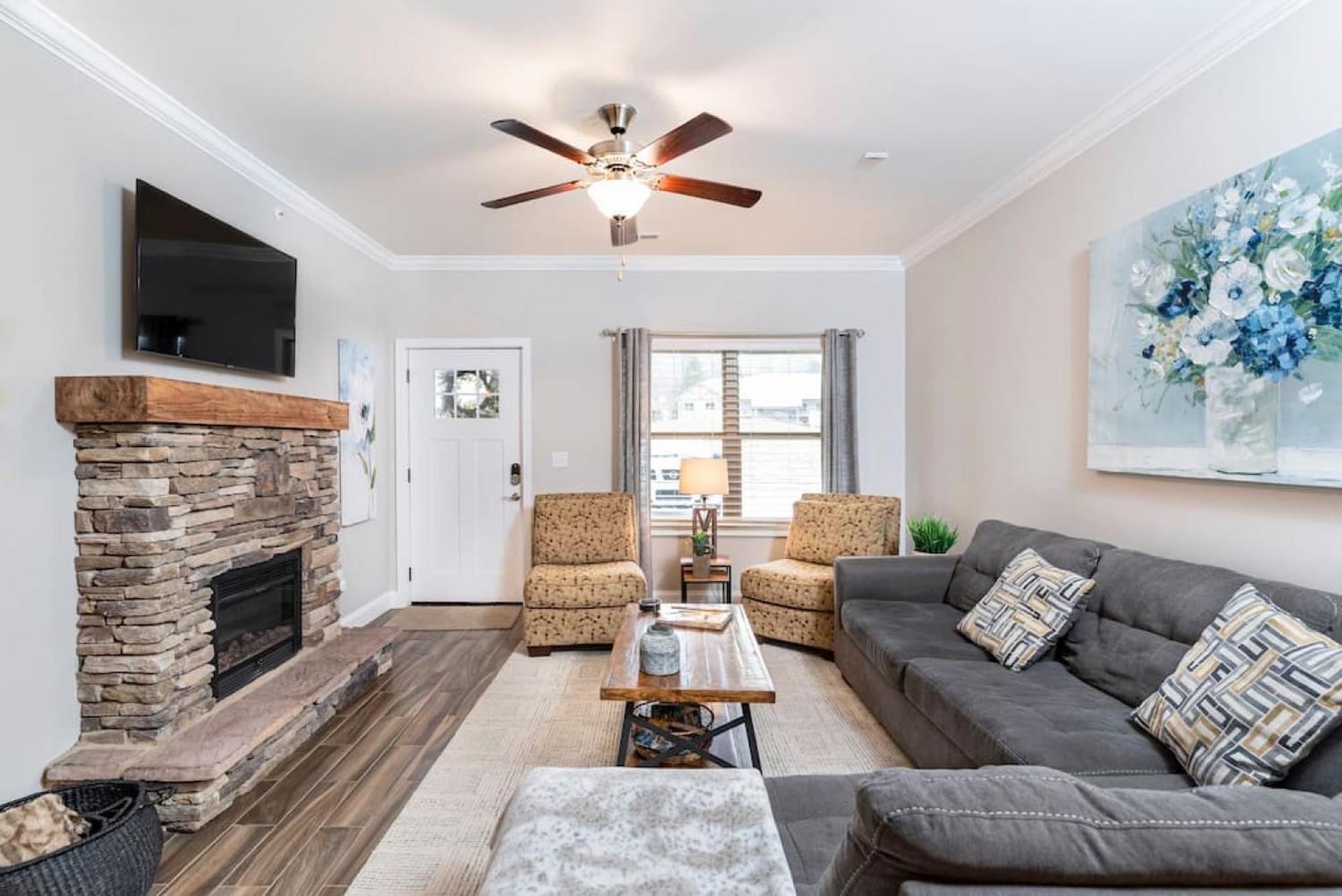 Gorgeous Cades Cove Condo With Community Pool 汤森德 外观 照片